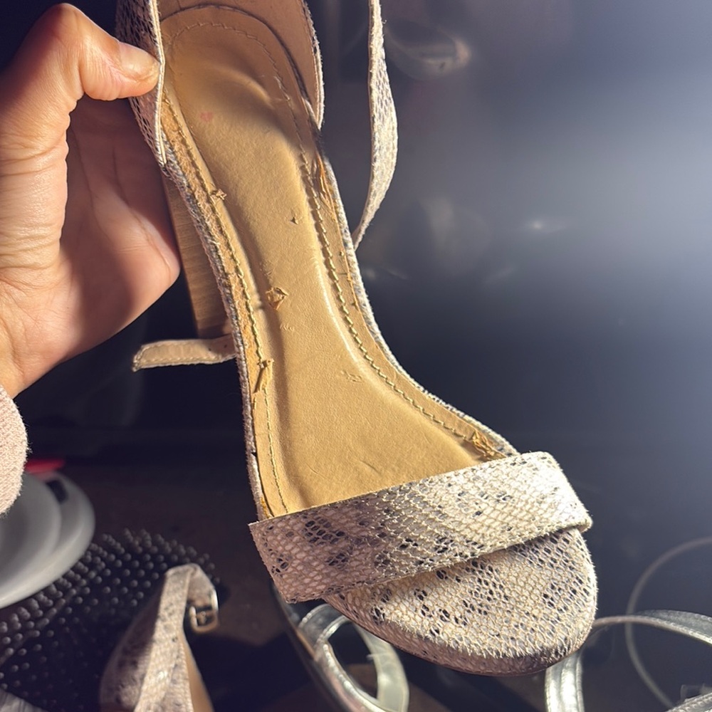 Elegant Beige Women's Sandals